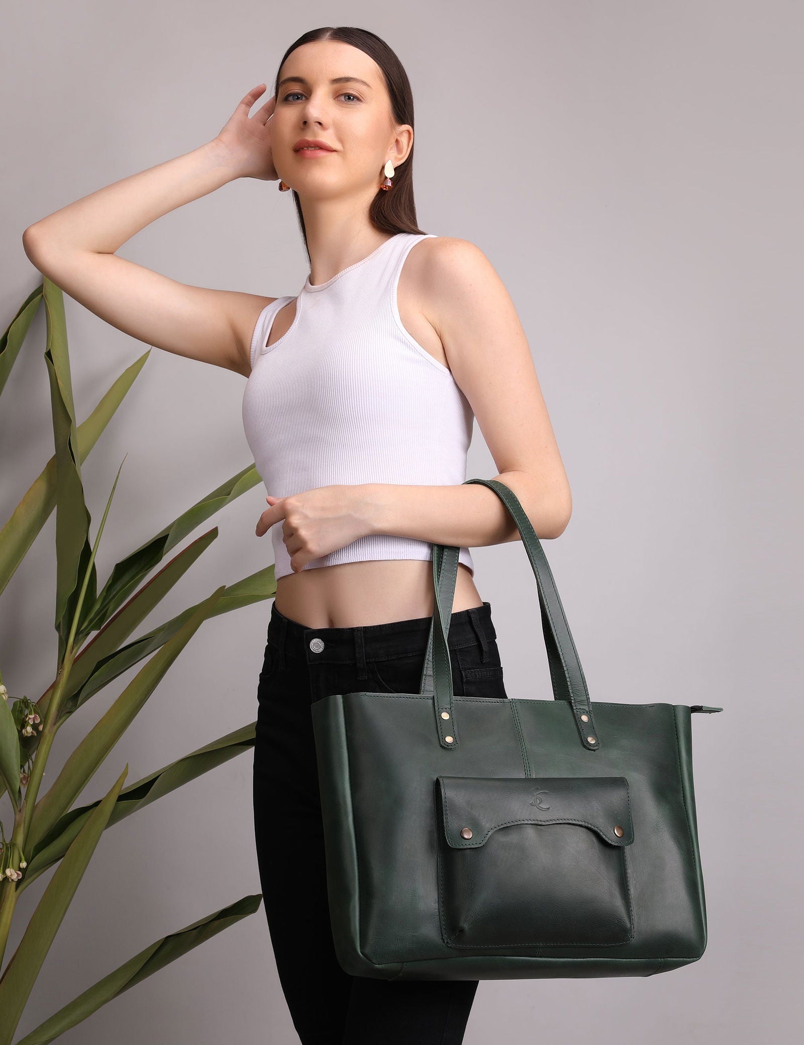 BLACK LEATHER TOTE BAG VINTAGE VOYAGER - Stitch And Carry