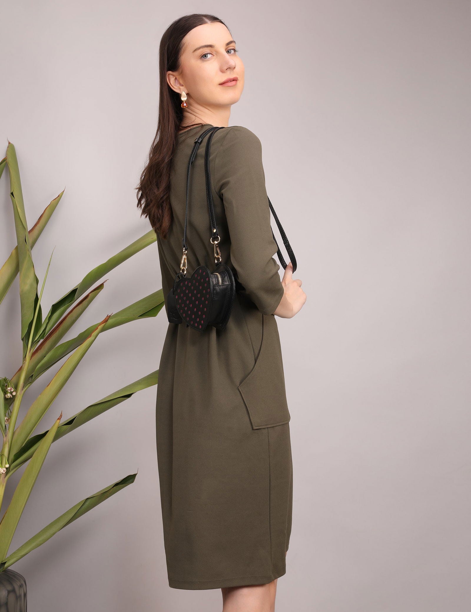 HEARTFELT SMALL LEATHER SIDE BAG - Stitch And Carry