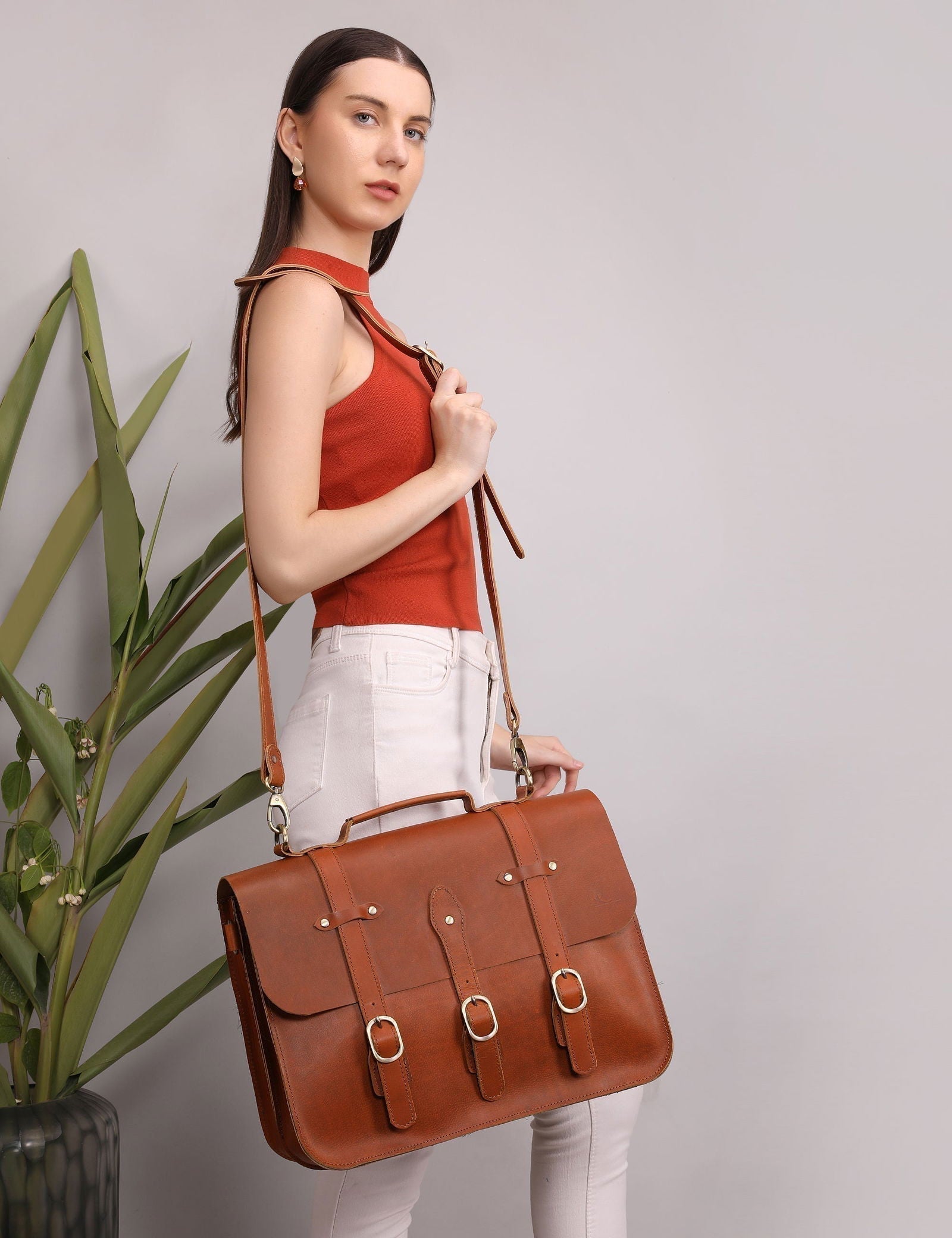 heritage leather laptop messenger bag