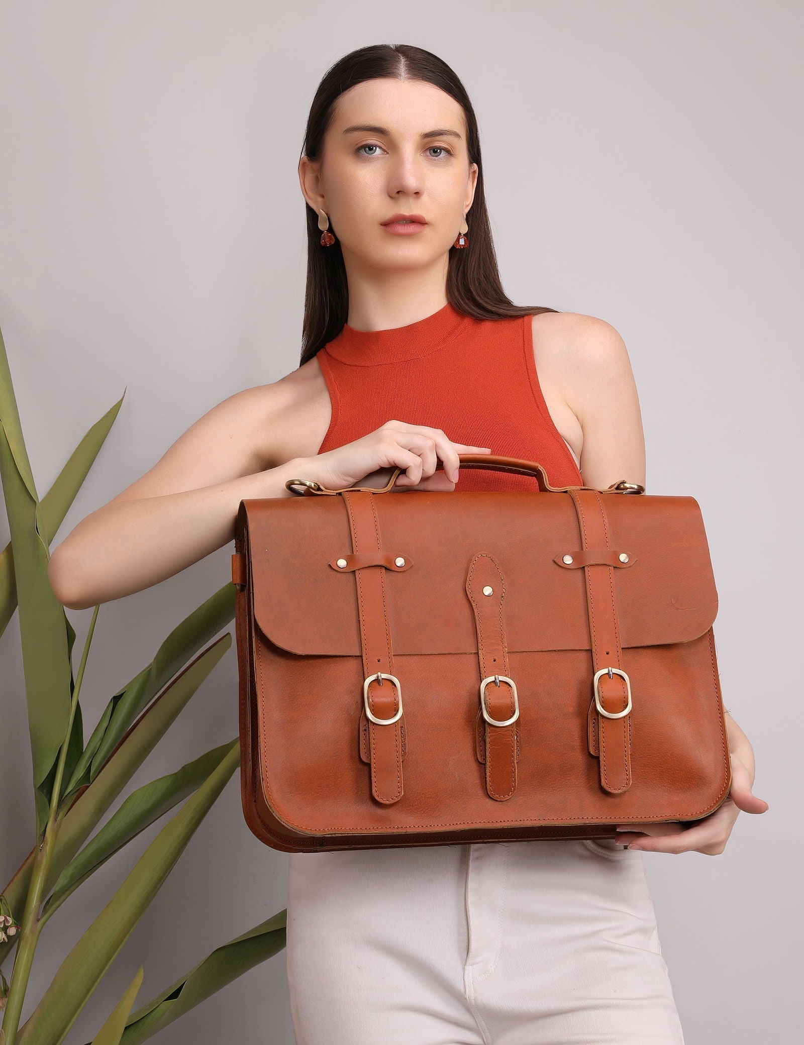 heritage leather laptop messenger bag