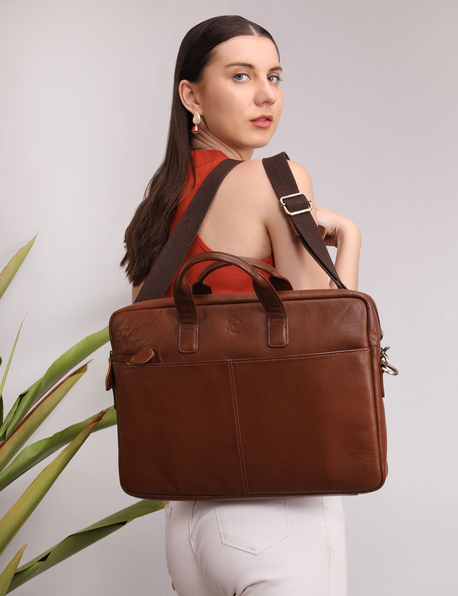 LEATHER LAPTOP MESSENGER BAG - Stitch And Carry