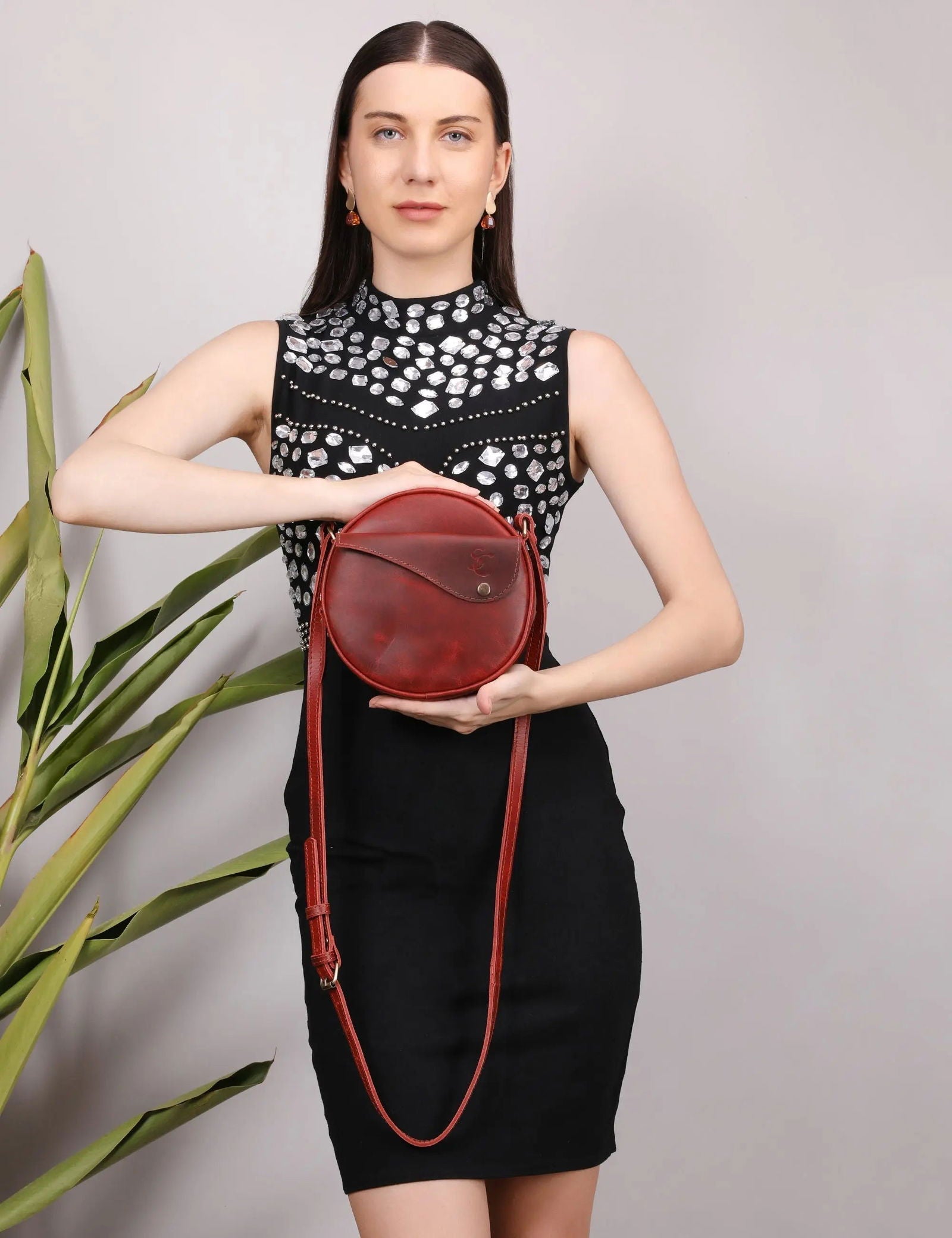 SPHERICAL LEATHER CROSSBODY BAG - Stitch And Carry