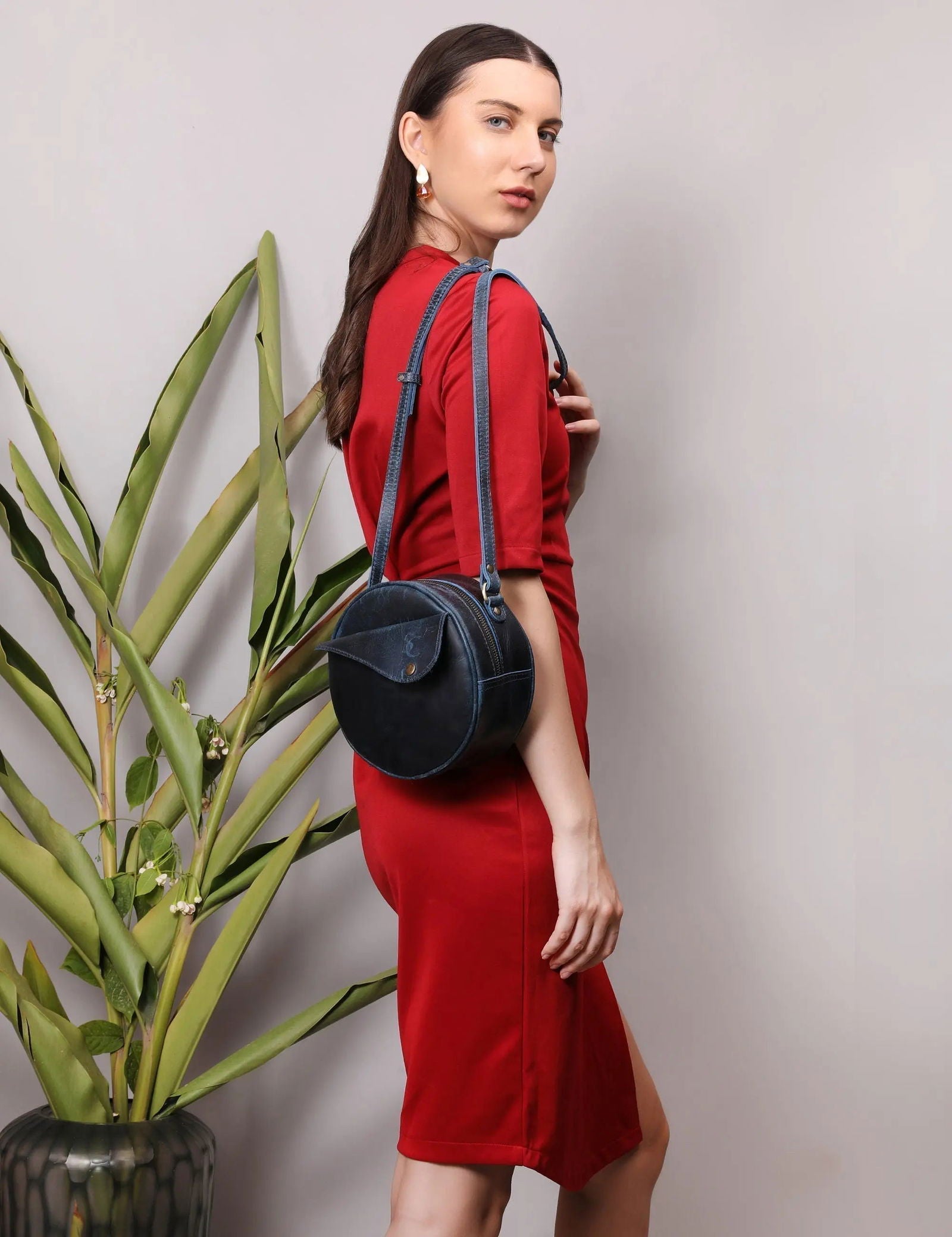 SPHERICAL LEATHER CROSSBODY BAG - Stitch And Carry