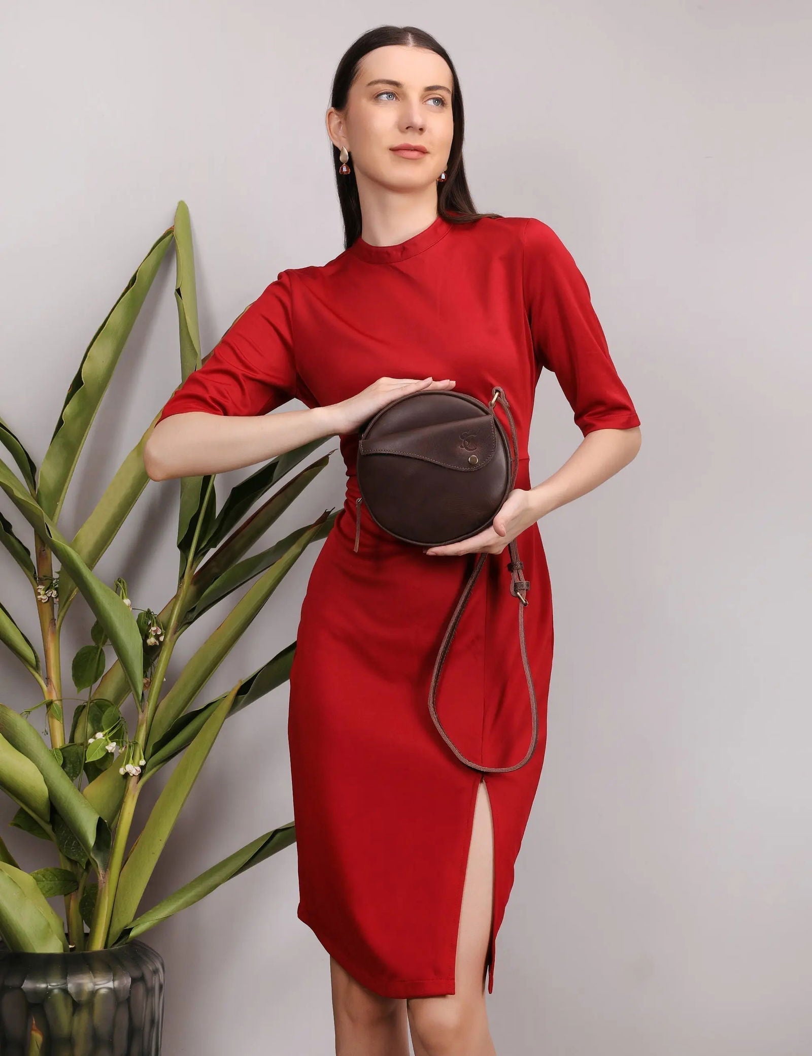 SPHERICAL LEATHER CROSSBODY BAG - Stitch And Carry