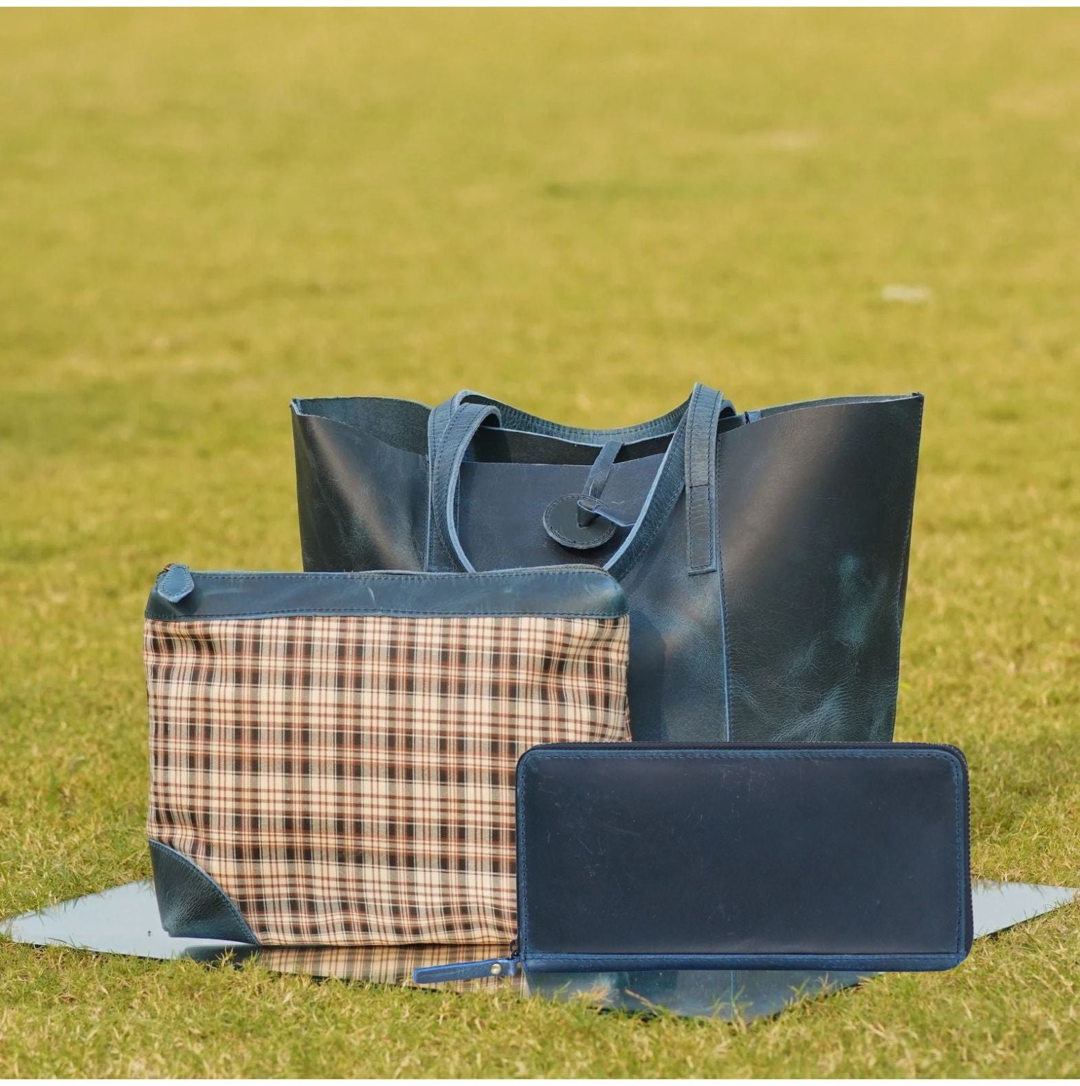 CLASSIC LEATHER TOTE BAGS Stitch And Carry